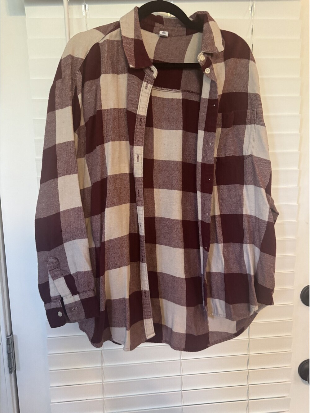 Old Navy Boyfriend Shirt Womens XL Burgundy Plaid Flannel Button Up Casual Mom
